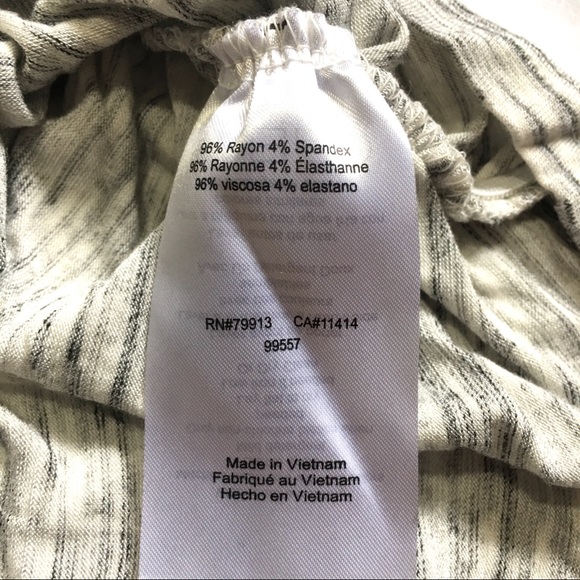 Motherhood Maternity Long Sleeve Rouched Grey Top - Picture 5 of 6